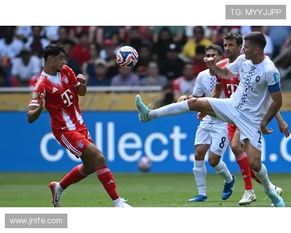 奥克兰联女足主帅：作为业余队我们全情投入与职业队的对抗