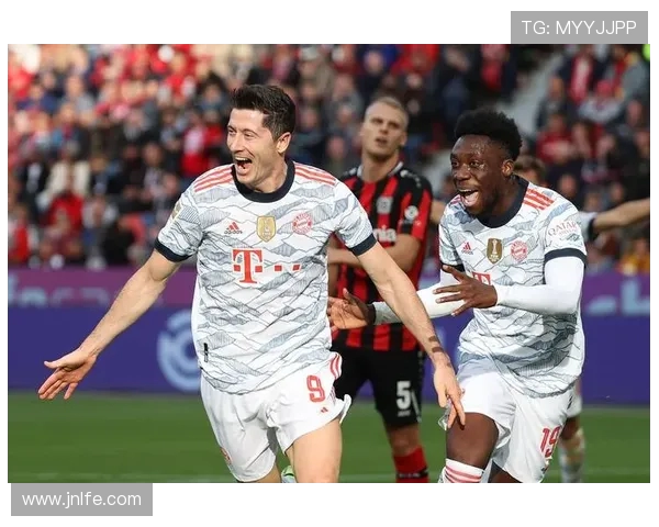 强强对决拜仁本赛季德甲从未落后勒沃库森每场都先进球势头强劲